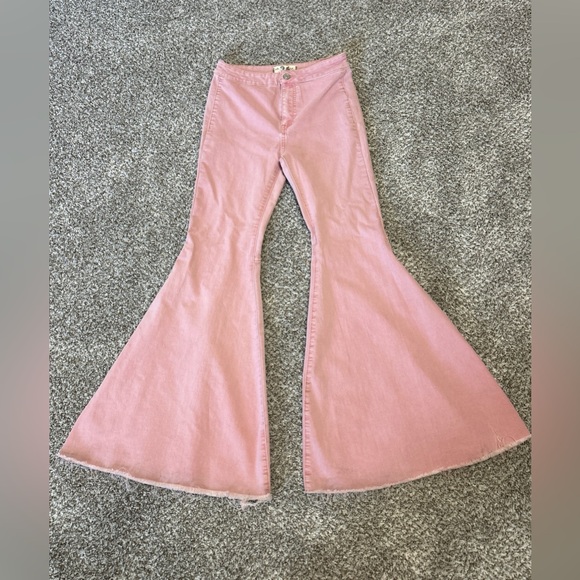 Free People Just Float On Flare Wide Leg High Rise Jeans  90’s Pink Size 26 - Picture 2 of 15
